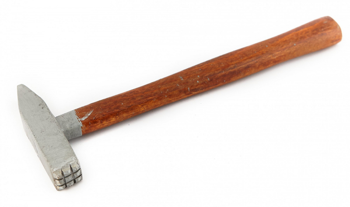 Молоток бучарда с деревянной ручкой 500гр